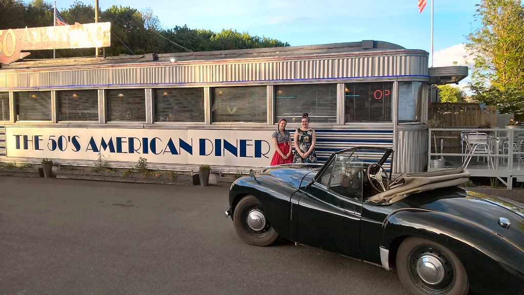 Jowett Jupiter at a 50s American Diner in GB